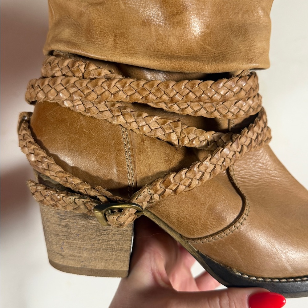 DINGO Braided Tan Leather Women's Boots